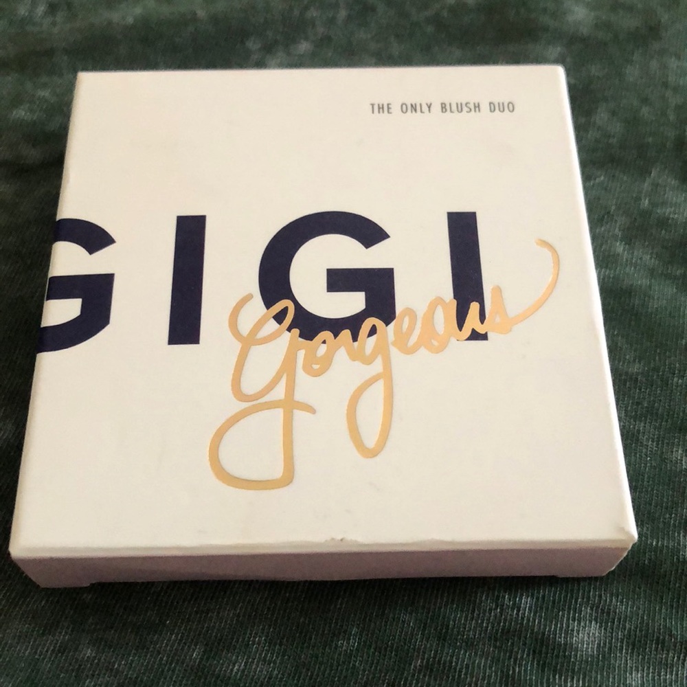 GIgi Gorgeous blush duo